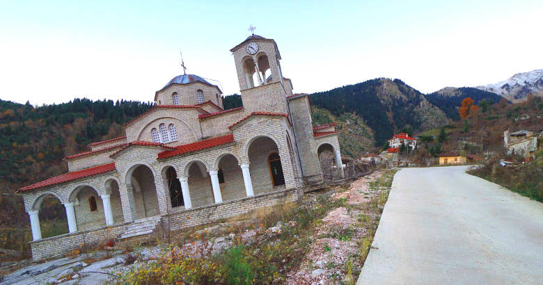 Τρίκαλα: Η εκκλησία που γέρνει περισσότερο από τον Πύργο της Πίζας