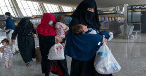 Αφγανιστάν γυναίκα αεροδρόμιο
