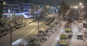 Αθήνα Χιόνια Κατεχάκη Δρόμος αυτοκίνητα
