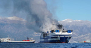 Φωτιά σε πλοίο στην Κέρκυρα