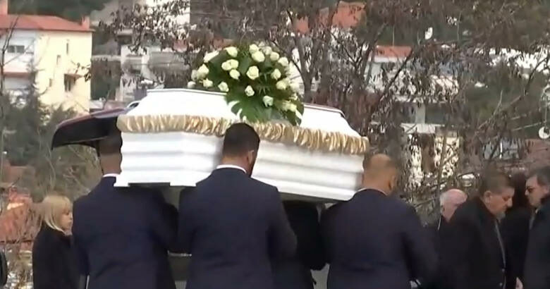 Κηδεία, Φραντζέσκα