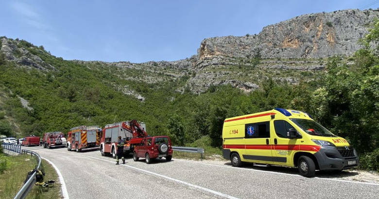 Κροατία πυροσβεστική ασθενοφόρο ελικόπτερο